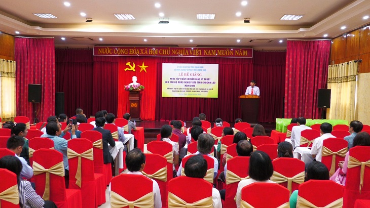 Bế giảng đợt tập huấn chuyển giao kỹ thuật cho cán bộ nông nghiệp các tỉnh của nước CHDCND Lào