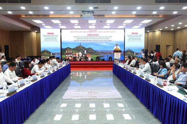 Diễn đàn “Trao đổi, chia sẻ kinh nghiệm phát triển sản phẩm OCOP, làng nghề và mô hình nông nghiệp trải nghiệm”